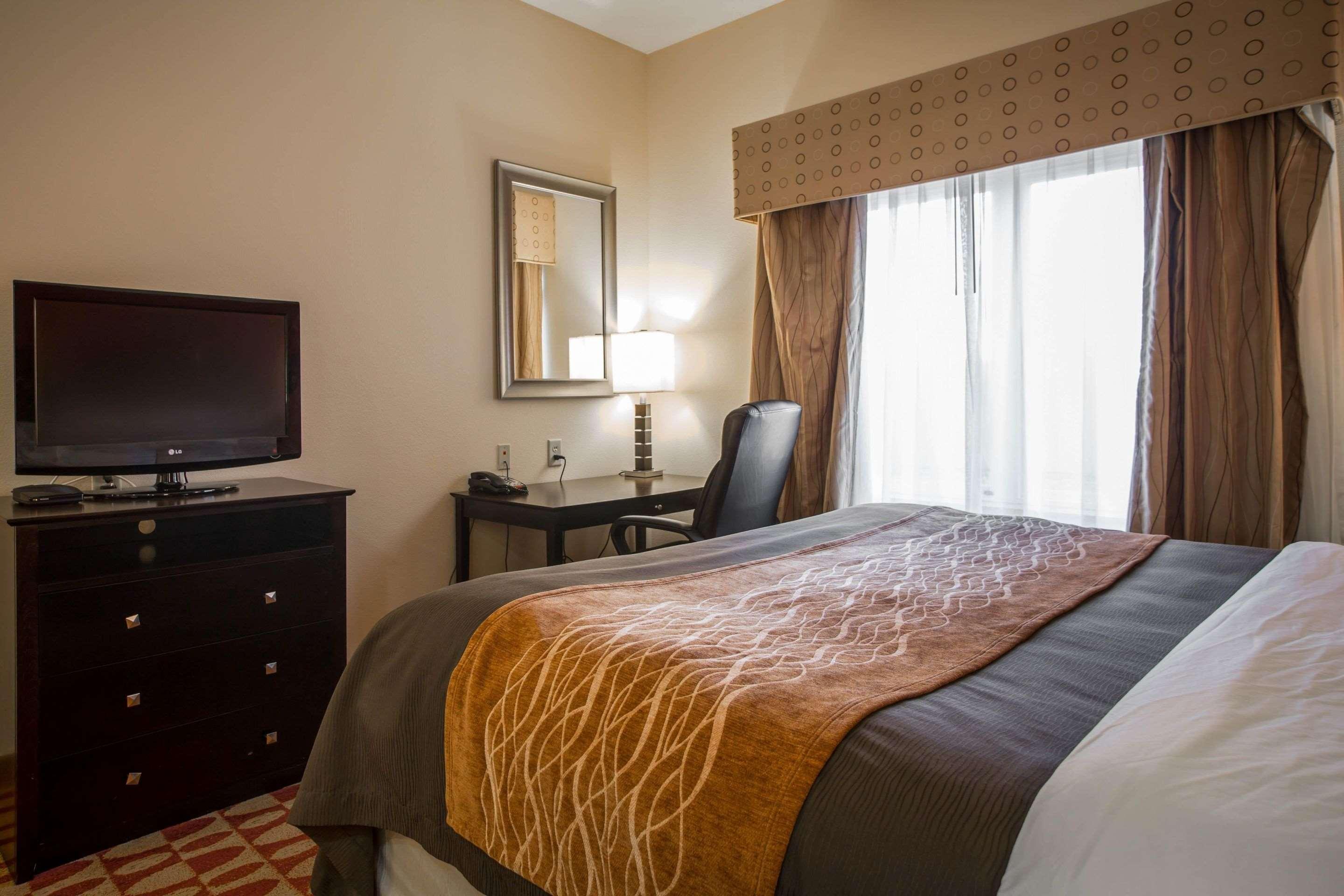 Comfort Inn & Suites Augusta Fort Eisenhower Area Zewnętrze zdjęcie