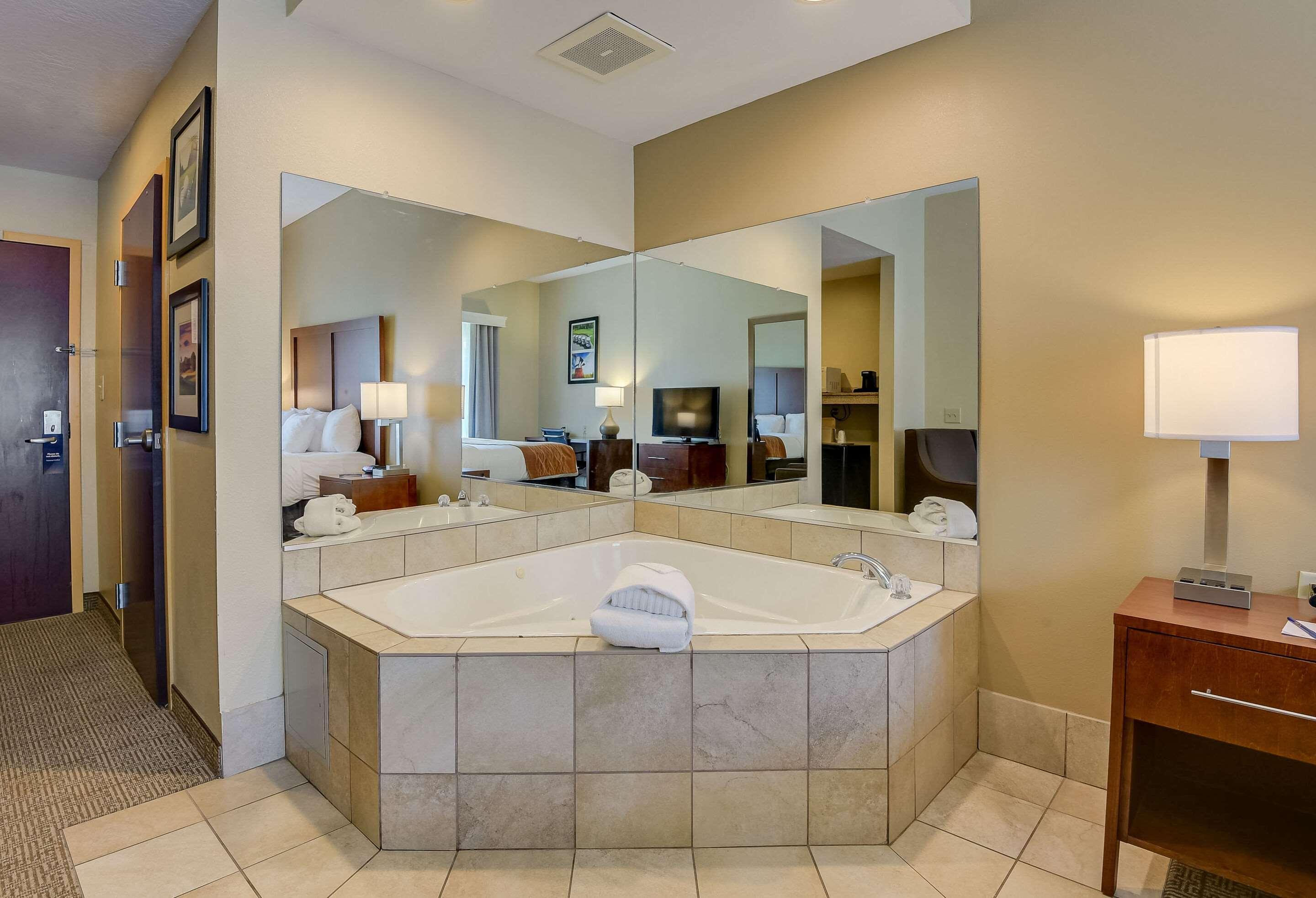 Comfort Inn & Suites Augusta Fort Eisenhower Area Zewnętrze zdjęcie