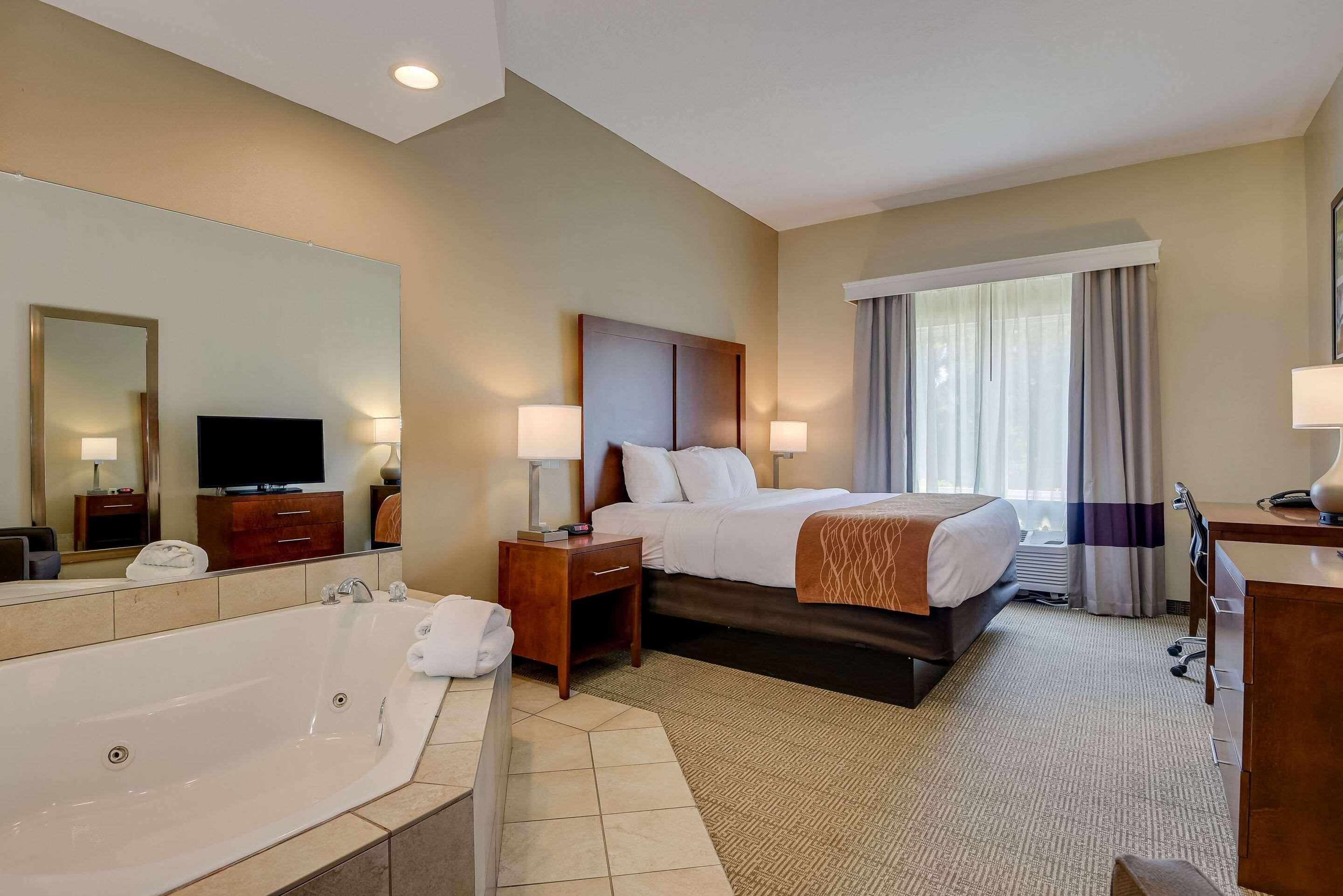 Comfort Inn & Suites Augusta Fort Eisenhower Area Zewnętrze zdjęcie